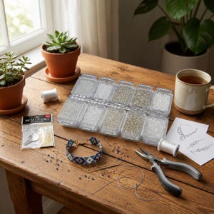 50g MIYUKI Seed Beads Starter Kit White Collection - 5g x 10 sorter (50g) | Inkluderar pärlask | Perfekt för pärlbroderi, pärlvävning och smyckestillverkning
