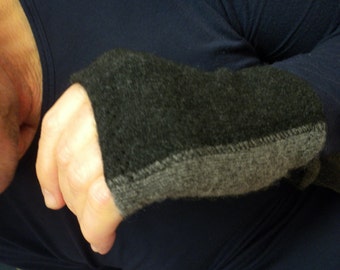 Cashmere New item. Mens Fingerless Gray Gloves/Mitts