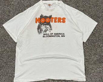 Vintage 90s Hooters Mall of America T-Shirt Mens XL White Single Stitch USA Made