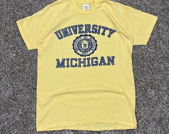 Vintage 70s University of Michigan T-Shirt Yellow Action Sportswear Mens S/M VTG