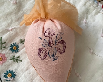 Vintage style strawberry decor, pincushion