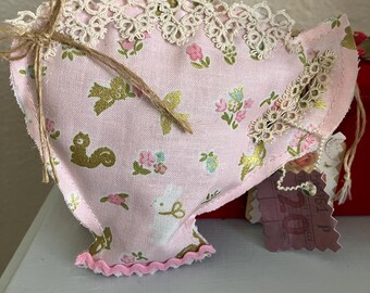 Vintage pink lavender teacup sachet / lavender sachets