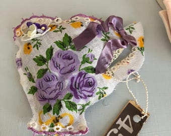 Vintage handkerchief purple rose lavender teacup sachet / lavender sachets