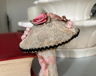 Woodland mushroom decor/vintage style whimsical mushroom/embroidered mushroom
