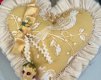 Vintage style, yellow heart, decor pillow/valentines day decor