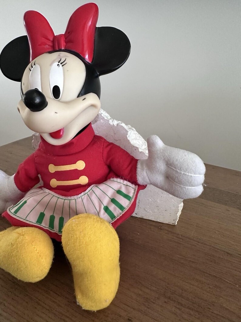 Disney's Minnie Mouse soft plush toys with hard plastic head Vintage image 3
