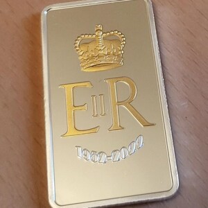 Exquisite Queen Elizabeth II Silver Bar 0.5 Fine from Perth Mint | Uncirculated Collectible Royalty 2022 image 3