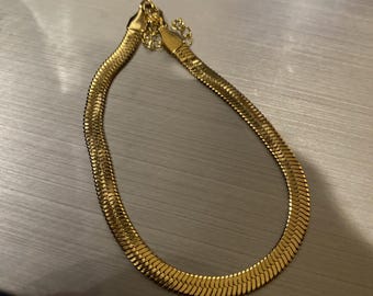 Bracciale LUXE in acciaio inossidabile color oro - Bracciale alla moda, con ciondoli, modelli avvolgenti e a polsino - Gioielli ispirati agli anime di Rocks Boutique