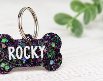 Placa de identificación personalizada con forma de hueso de perro con purpurina / Charm de resina con nombre personalizado para mascotas