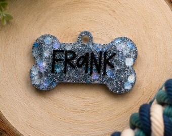 Placa de identificación para perro personalizada de resina plateada con purpurina / Colgante personalizado con forma de hueso para collar de mascota
