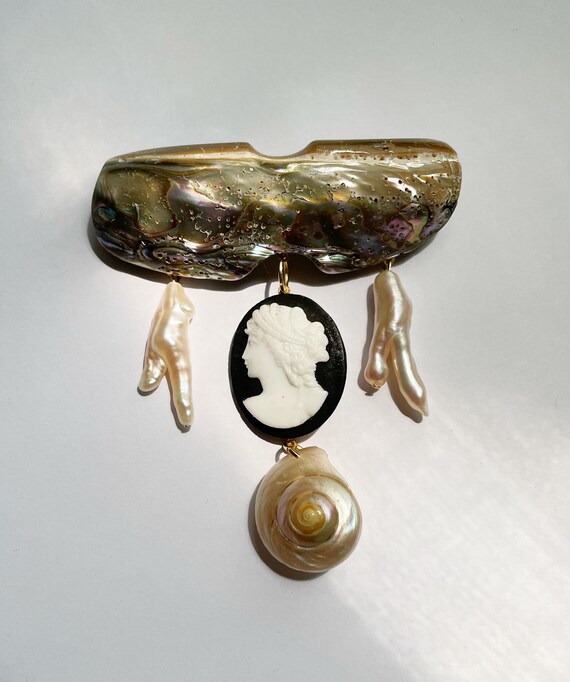 Shell Goddess Cameo Barrette - Etsy display picture 1