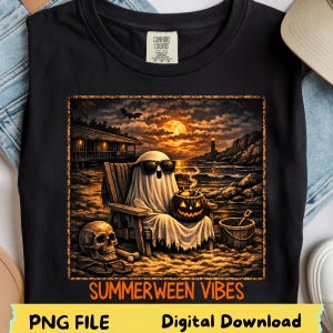 Peut inclure: T-shirt noir avec un motif d'Halloween. Il représente un fantôme portant des lunettes de soleil se relaxant sur une plage, avec une citrouille d'Halloween et l'inscription "SUMMERWEEN VIBES".