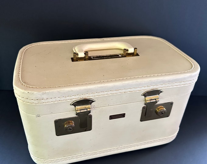 Vintage Towncraft White Train Case Etsy