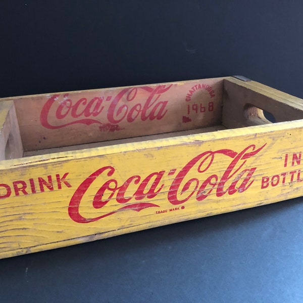 Vintage Geel Hout Coca-Cola Cola Cola Krat Chattanooga 1968