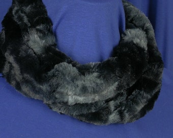 Gray Faux Fur Scarf - Minky Textured Rabbit Infinity Scarf - Black, Gray Faux Fur Cowl .