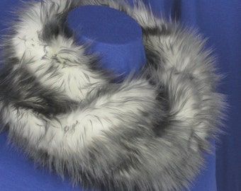 Faux Fur Cowl - White, Gray Tipped Faux Fur Scarf - Faux Fur Infinity Scarf .