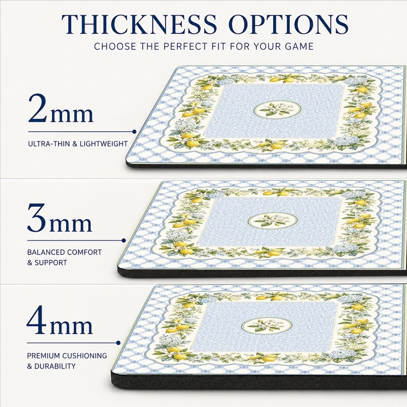 Puede incluir: Tres alfombrillas de rat&oacute;n rectangulares con un borde de celos&iacute;a azul y blanco y un patr&oacute;n central de limones amarillos y flores blancas. La imagen muestra opciones de grosor de 2mm, 3mm y 4mm, etiquetadas con texto como THICKNESS OPTIONS.