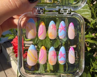 Uñas postizas personalizadas Gel X con forma de almendra