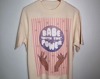ラビリンス映画Tシャツ - ベイブ・ウィズ・ザ・パワー グラフィックTシャツ - オーガニック・ボウイTシャツ