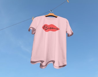 Küsse TShirt - Rosa Lippen Eco freundliches Hemd | Plus Größe T-Shirt | Bisous French Chic