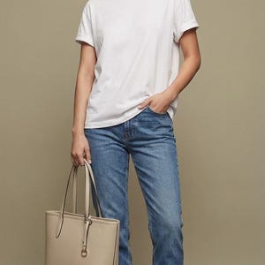 Beige leren shopper van Italiaans leer – Handgemaakte tas van Toscaans volnerfleer voor dagelijks gebruik afbeelding 12