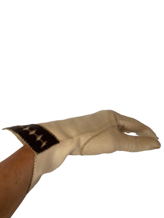 Gloves Fashion Beige Cutouts Avant Garde Style Su… - image 10