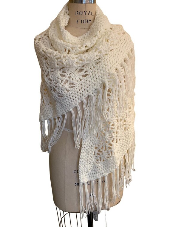 Women's Vintage Ivory Crochet Shawl