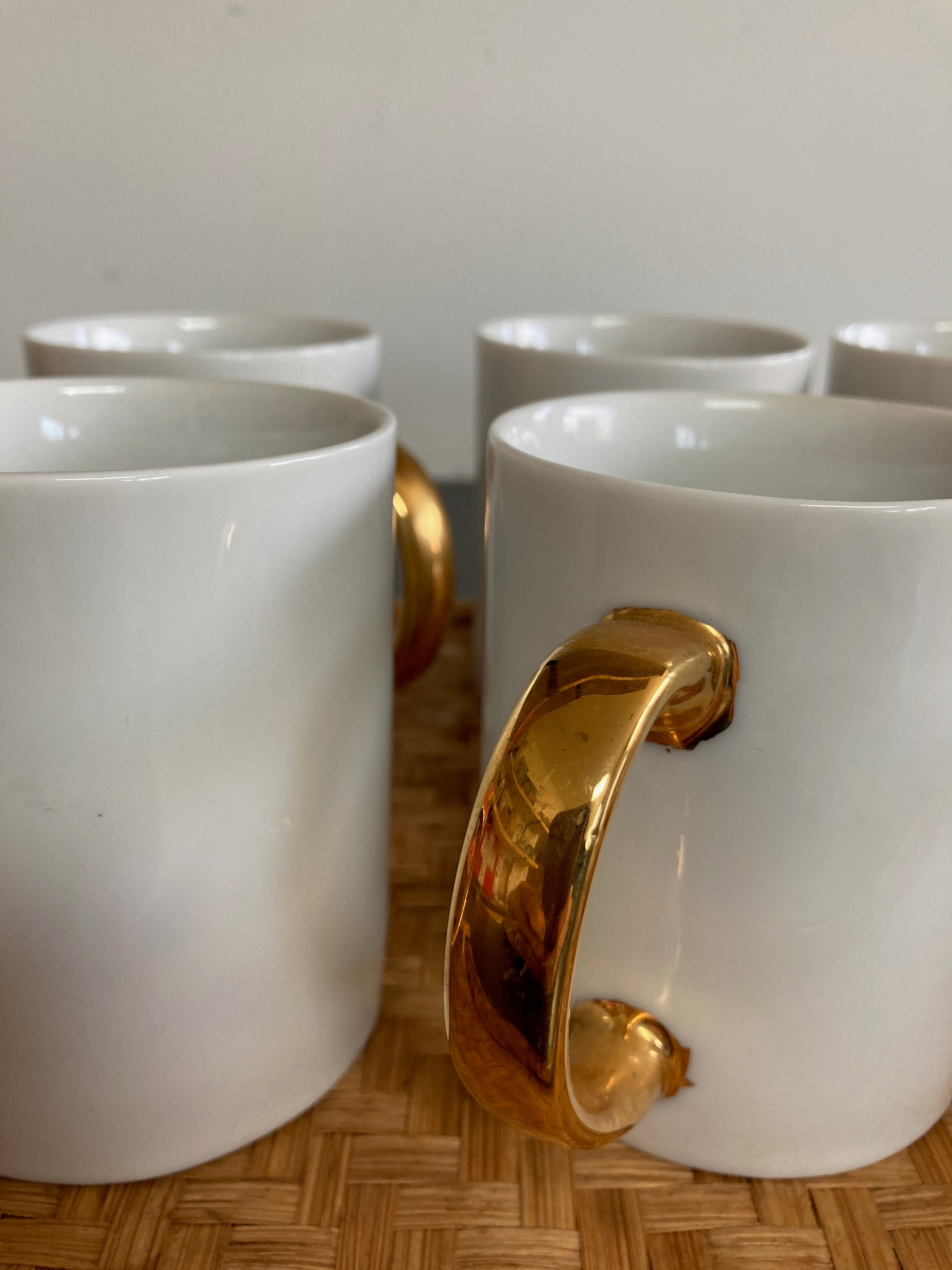 Set of 8 Modern Vintage White Gold Ceramic Mugs Coffee mug Etsy Set of 8 Modern Vintage White Gold Ceramic Mugs Coffee mug Etsy
