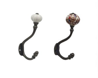 4er-Set Garderobenhaken aus Gusseisen und Keramik | Vintage-Wandhaken-Set mit Kürbismotiven | Handbemalter Wandhaken mit Blumenmuster | Antike Eingangshaken