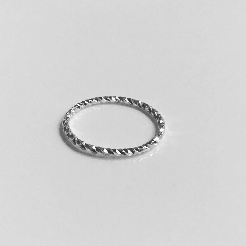 Diamond Cut NEW IN Super Sparkles Halo