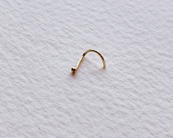 Piercing de nariz pequeño en espiral de oro amarillo macizo reciclado de 9 quilates / Joyería delicada para piercing