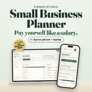 Pode incluir: Um planejador digital para pequenas empresas da Finneststudio com um laptop e um smartphone exibindo dados financeiros. O texto inclui Small Business Planner, Pay yourself like a salary, Syncs phone + laptop e Pay once NO MONTHLY FEES.