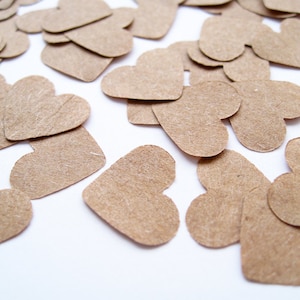 Cuori di coriandoli in carta kraft marrone da 1 pollice/25 mm/2,5 cm - matrimonio, festa, bomboniere, decorazioni a forma di cuore