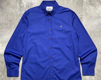 Camicia blu da uomo Vivienne Westwood / Camicia vintage firmata con bottoni / Camicetta in cotone a maniche lunghe con logo Orb ricamato, taglia uomo 50 L / Lusso