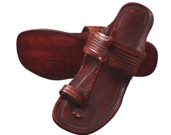 Handcrafted Leather Kolhapuri Sandals: Traditional Indian Ethnic Mojari Flats