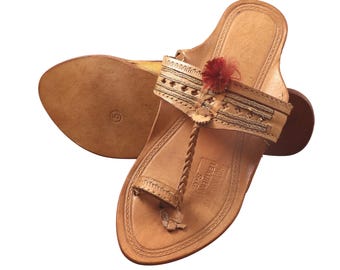 Handcrafted Leather Kolhapuri Sandals: Traditional Indian Jutti Flats