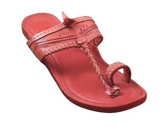 Indian women Handcrafted Leather Kolhapuri Slipper Indian Slip-On Flats Jutti Kolhapuri Sandals Punjabi Jutti Ethnic Mojari Red Shoes