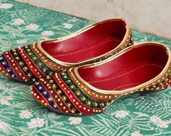 Handcrafted Indian Khussa Bridal Jutti: Multi-Color Embroidered Punjabi Flats