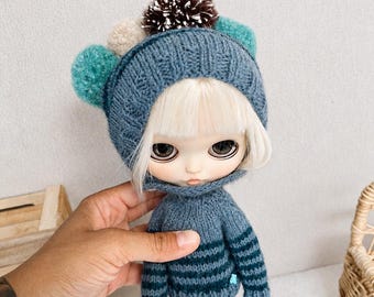 Cappellino per bambola Blythe lavorato a mano a maglia