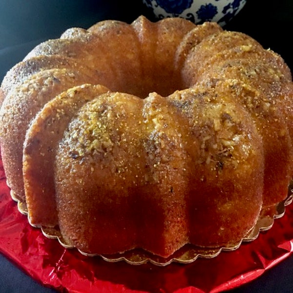 BOOZY "Hawaiian RUM " Cake - Saturated w/Imported Hawaiian Rum ~ Winner @ OC County Fair!