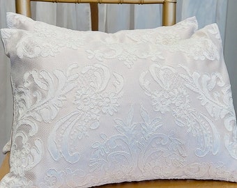 Set of 2 champagne wedding kneeling pillows/Ceremony pillow/gabardin and French lace pillows for wedding/Church wedding/Mexican