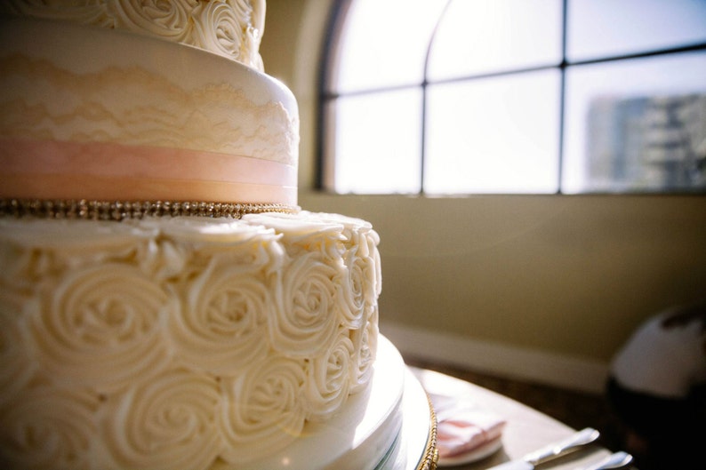 Sparkle REAL Silver or Gold Rhinestone/ wedding Cake decoration/ bridal bouquet decoration/ rhinestone trim, rhinestone chain, wedding decor image 4
