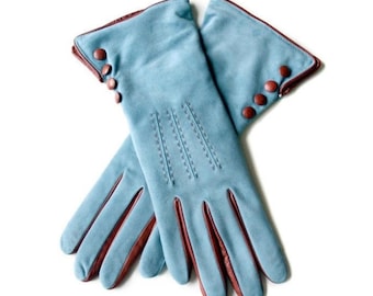 Powder Blue Vintage Style Gloves, Elegant Winter Driving Accessory, Old Money Fashion