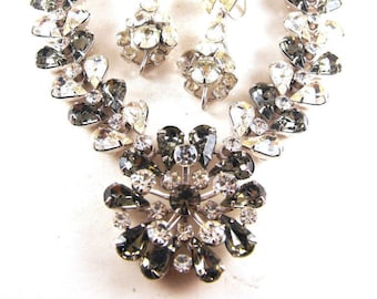Stunning Rhinestone Necklace With Bonus Earrings To Match Grey Olivine Floret Exceptional Quality