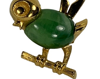 Little Bird Pin Signed Trifari Glass Jade Belly Vintage Figural