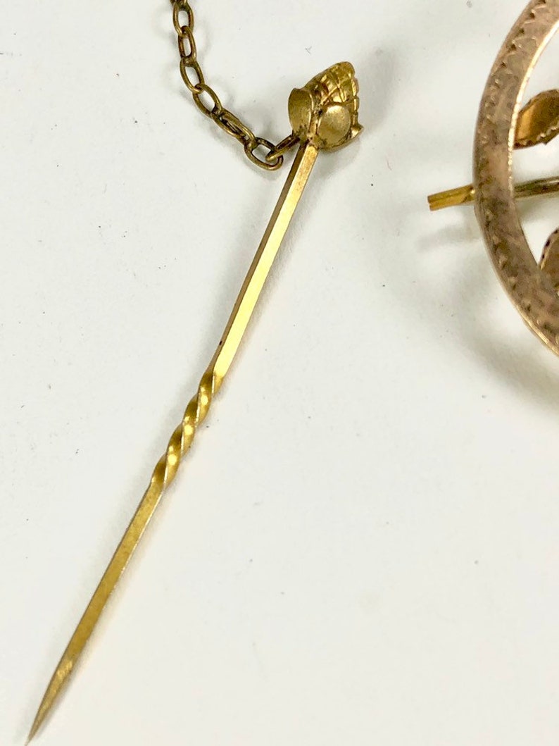 Victorian Daisy Pin Paste Stone Center Gilt Metal Cravat Pin