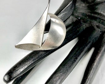 Sailboat Brooch Signed Beau Sterling Vintage Sailing Pin