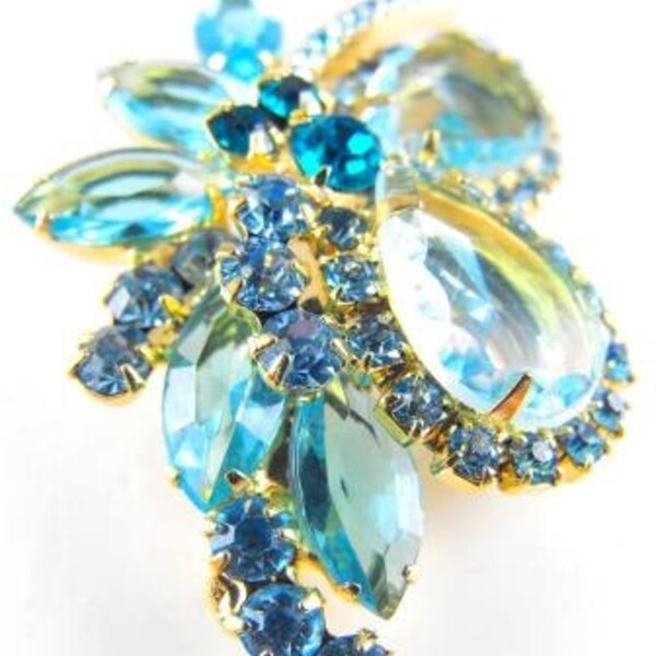 Spectacular Juliana Brooch Blue Jonquil Color Change Stones Awesome Effect