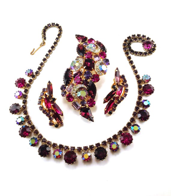 Weiss Necklace Brooch Earrings To Match Iconic Wei