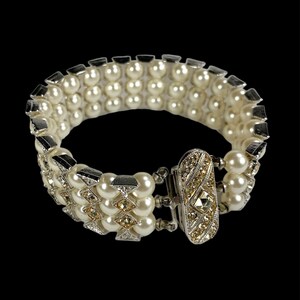 Exquisite Rhinestone Bracelet Costume Pearls Champagne Accents Bejeweled Clasp image 6